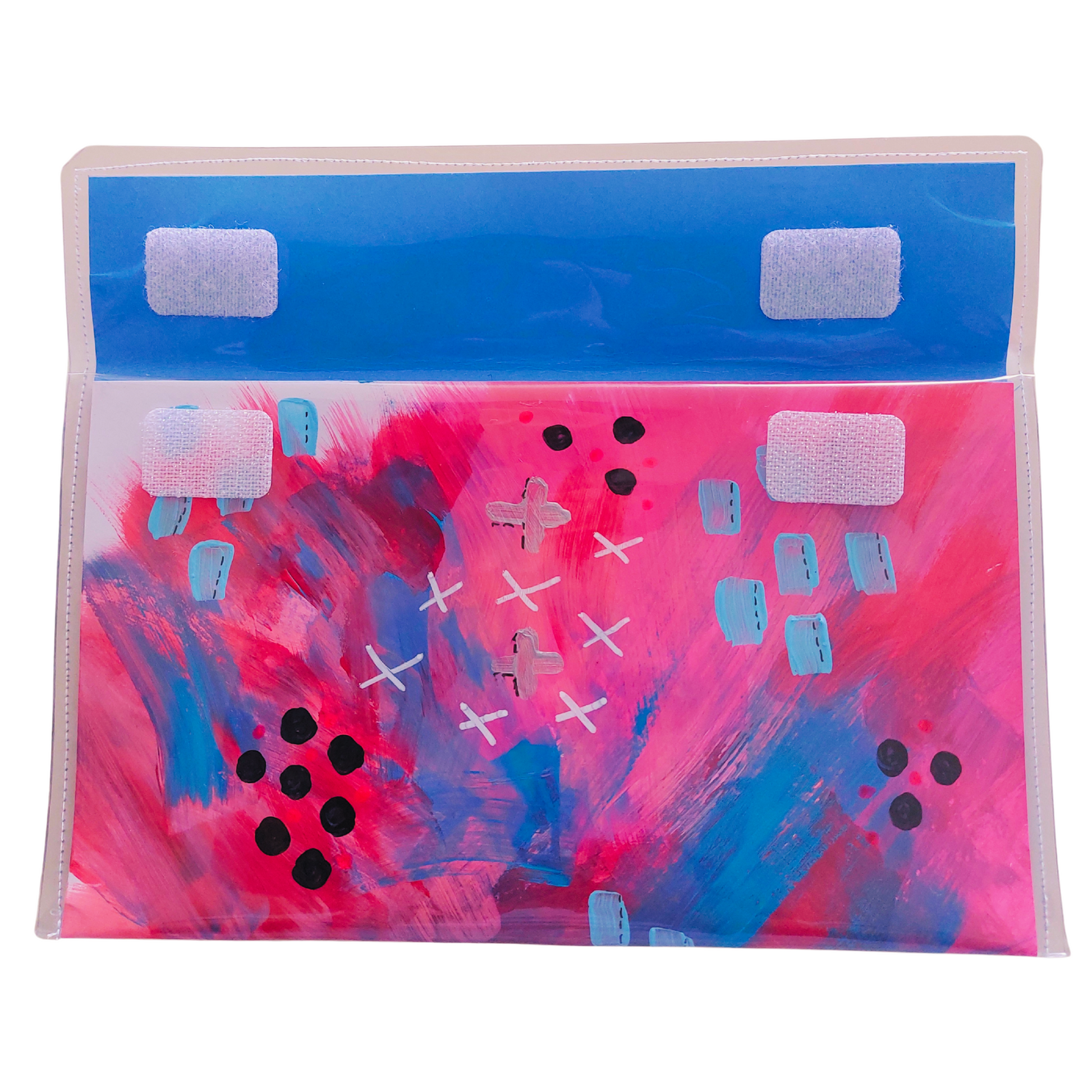 Handtas clutch binnenkant handgeschilderd in roze en blauwe blend in abstract patroon 