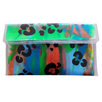 Tasje voorzijde van papier met vinyl in groen, blauw en koperkleuren en zwarte panterprint